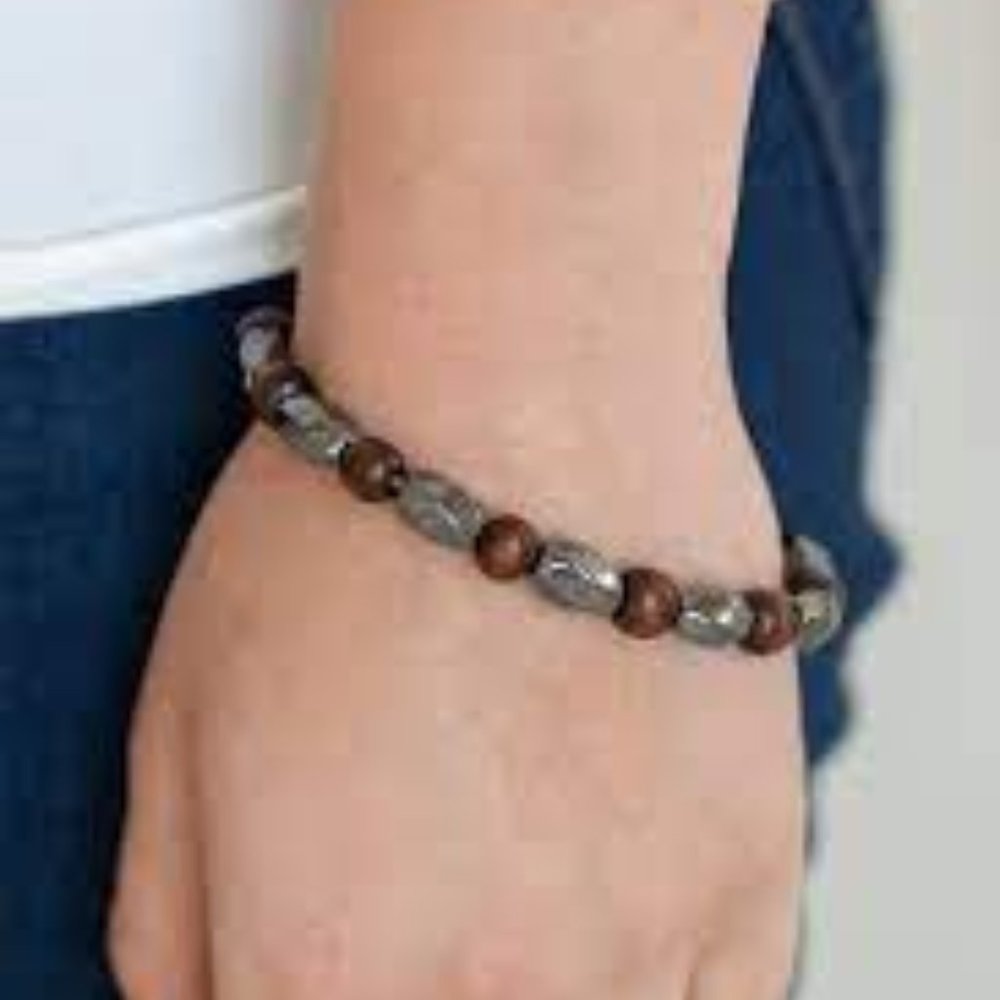Paparazzi ♥ Resilient - Brown ♥ Bracelet